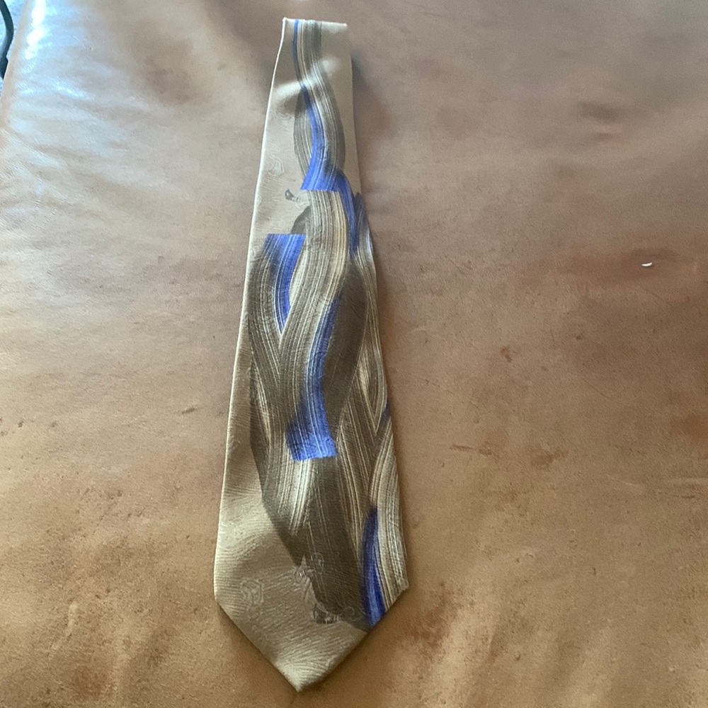 Tie